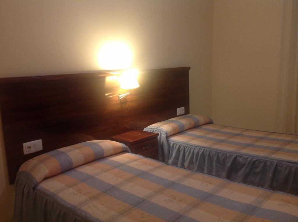 Hostal San Froilan La Virgen del Camino Chambre photo
