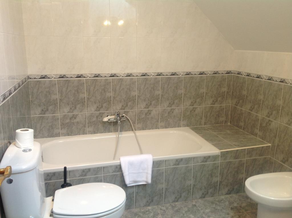 Hostal San Froilan La Virgen del Camino Chambre photo